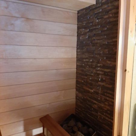 Chill Cave - Logwood Cottage Рука Екстер'єр фото