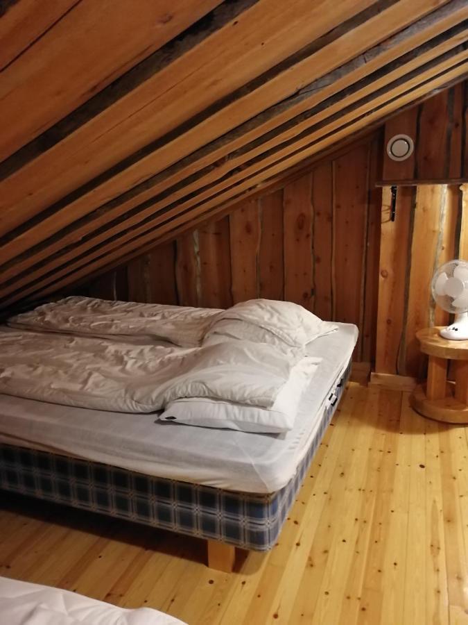 Chill Cave - Logwood Cottage Рука Екстер'єр фото